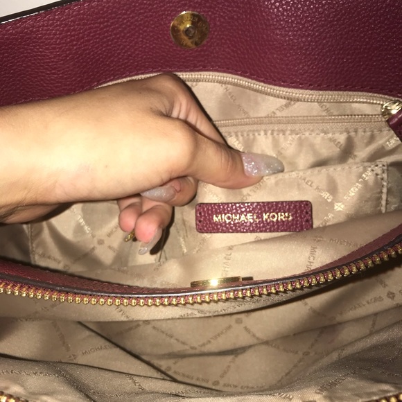 Real Genuine leather Michael Kors purse - Picture 6 of 8